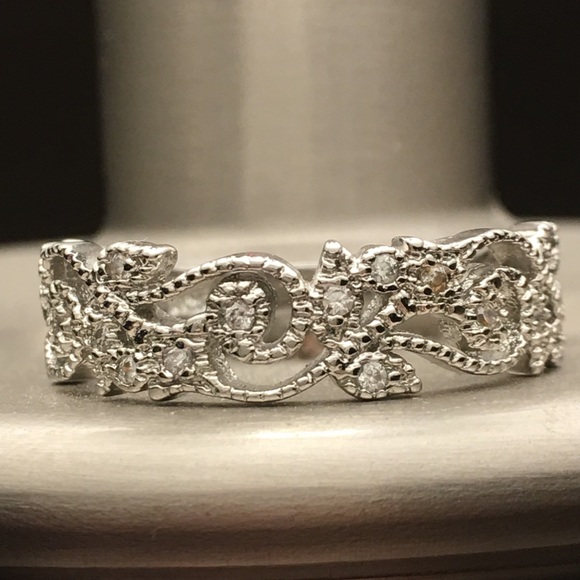 Jewelry - 💍 Silver Fashion Ring